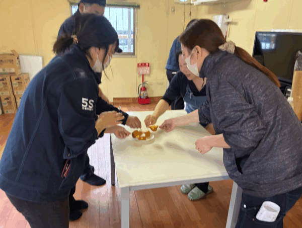 料理の準備風景2